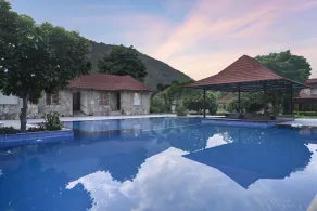 Anandam - A Luxury Resort in Udaipur - Piscine
