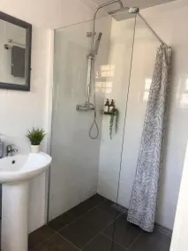 RS Prime Inn Birmingham - Premium Private Rooms & 2 Double Beds Apartment With Bathroom & Kitchen, Free Parking Near NEC, Airport, HS2 Birmingham - Badrum