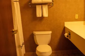 Hotel Topeka at City Center - Salle de bain