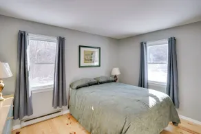 Cozy Southern Vermont Home w/ On-Site Trails - Interiør