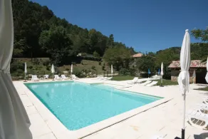 Logis Hôtel Restaurant Le Domaine de l'Eau Vive - Piscina