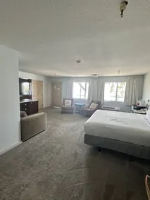 The New Pioneer - Chambre