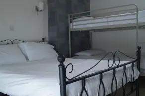 The Narrows Guesthouse - Room