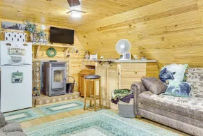 Carrollton Cabin w/ Patio & Fire Pit! - Interiør