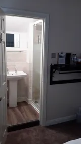 The School House - Baño