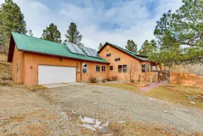 Hunters' Hideaway on 20 Secluded Acres in Taos! - Innenbereich