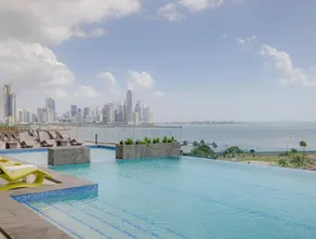 Sofa Bed Stay Rooftop Pool Gym, Avenida Balboa Next to Hilton - Pool