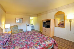 Hotel O Relax Inn Lewisburg near I-64 - Room