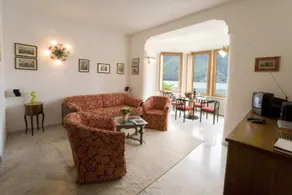 Lake Lugano 1 bed Apartment With Balcony - Sala