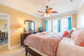 Pavilion Watch 2B - Condo avec vue sur la mer - Piscine - Chambre