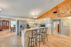 Access to Rough River Lake! Family Home w/ Deck - Interiör