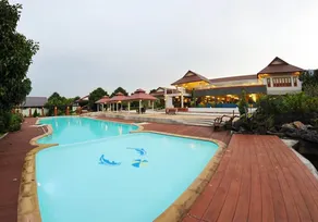 Akantuka Homestay - Pool
