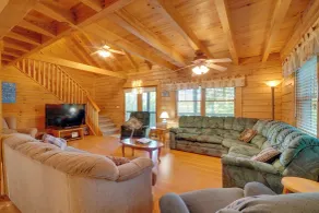 Wooded Cabin w/ Decks & Dale Hollow Lake Views! - Innvendig