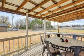 Steps to Lake Eufaula: Family Home w/ Deck & Yard - Interiør