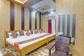 FabHotel Shree Ram Aadhar 900 Mtr from Ram mandir - Room