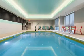 TRU BY Hilton Sharonville - Piscine