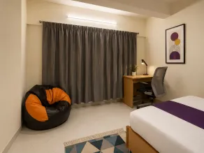 Pinakii Comfort Stay Suites, Prabhadevi - Chambre
