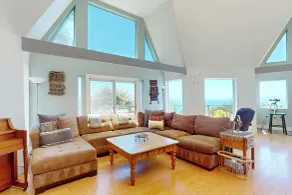 Secluded Ocean-view Retreat: Coastal Gualala Home - Interior