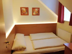 Hotel Kriemhild am Hirschgarten - Chambre