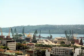 Sea view apartment in the city heart - View from room