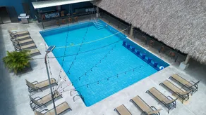 Republik Hotel, Bistro and Disco on Site - Pool