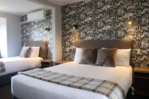 Suncourt Hotel & Conference Centre - Chambre
