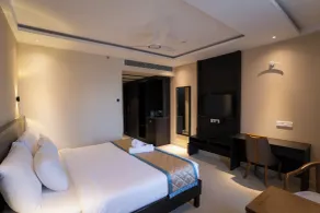 Hotel Supriya International Sirsi - Room