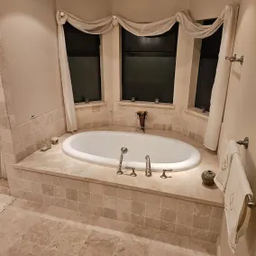 Waterfront Elegance - Bathroom