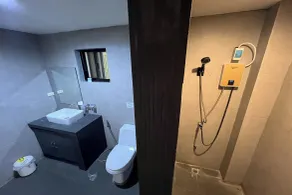 Garden Suite Hotel near Koreatown - Salle de bain