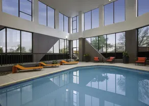 Crowne Plaza Dallas Market Ctr - Love Field, an IHG Hotel - Piscine