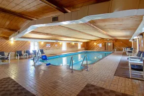 Econo Lodge Inn & Suites Wisconsin Dells - Piscine