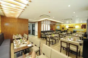 Abode By Aliste Hotels- 2 minutes walking to Golden Temple, Amritsar - Restaurant