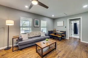 Walk to East Texas A&m! Home w/ Pet-friendly Yard - Innenbereich