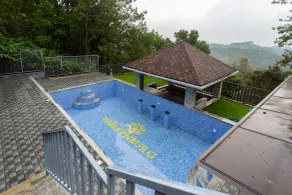 Ramee Wolkenburg Resort & Spa, Munnar - Piscine