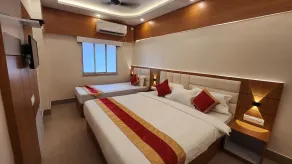 Hotel Priyadarsini - Room