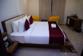 Villa Grand Hotel Near Kempegowda International Airport - Room