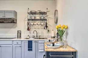 PNW Retreat | Fireplace | Seattle Views - Interiör