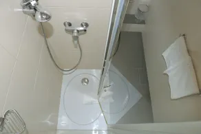 Land- und Golfhotel Alte Fliegerschule - Salle de bain