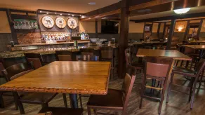 Wild Bear Inn - Restaurant