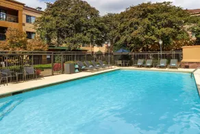 Courtyard by Marriott Atlanta Alpharetta - Piscine
