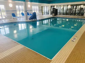 Holiday Inn Express and Suites Detroit North-Troy by IHG - Basseng