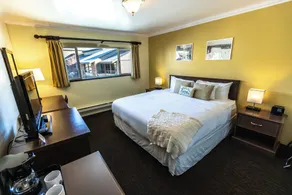 The Mammoth Creek Inn - Chambre