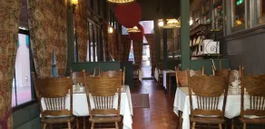 Downtown Guest Quarters Hotel - Restaurang