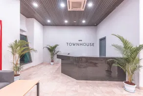 Super OYO Townhouse 2 Hotel Gunung Sahari - Reception