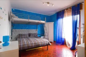Rainbow House - Habitación