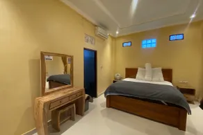 Capital O 93844 Arta Adi Homestay NearBali Zoo - Zimmer