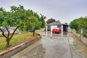 Explore LA & Long Beach: Compton Condo w/ Patio - Interiör