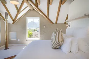 Fin Whale Beach House - Rum
