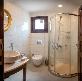 Osmanhan Hotel - Bathroom