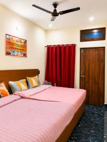 Trinetra Himalayan Stay - Chambre